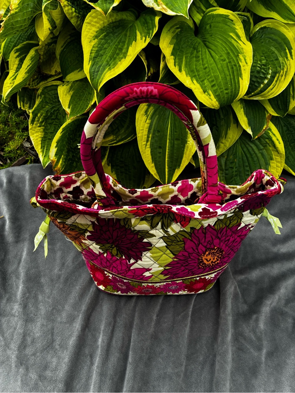 Women’s Vera BradleySatchel. Quilted Floral Tote Bag in Magenta and Green - Picture 9 of 11